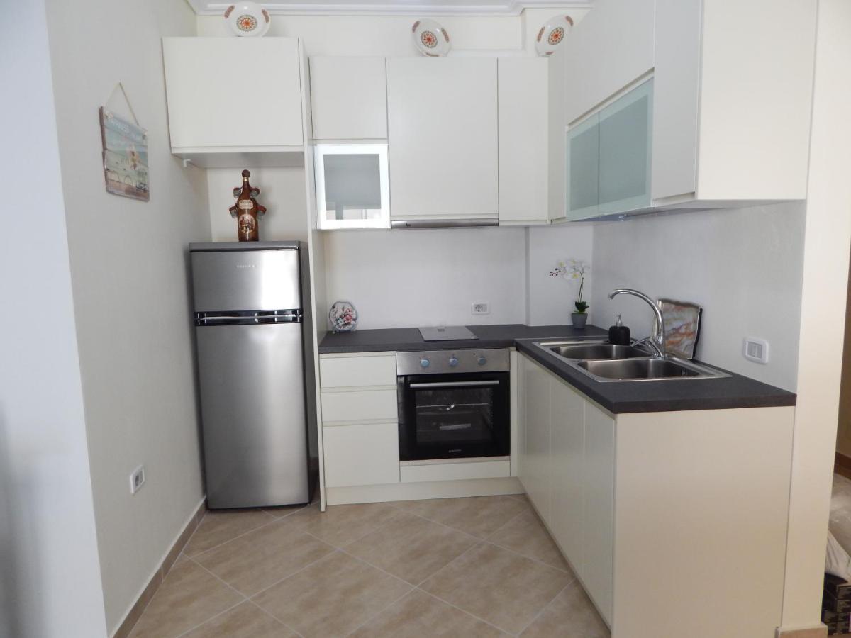 Modern Spacious 1 Bedroom Flat Next To The Beach Wlora Zewnętrze zdjęcie
