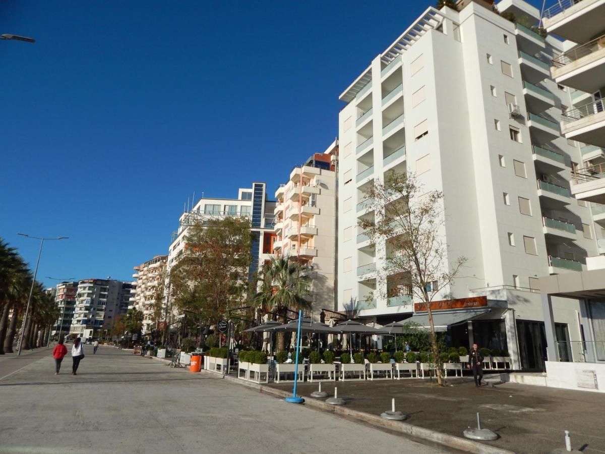 Modern Spacious 1 Bedroom Flat Next To The Beach Wlora Zewnętrze zdjęcie