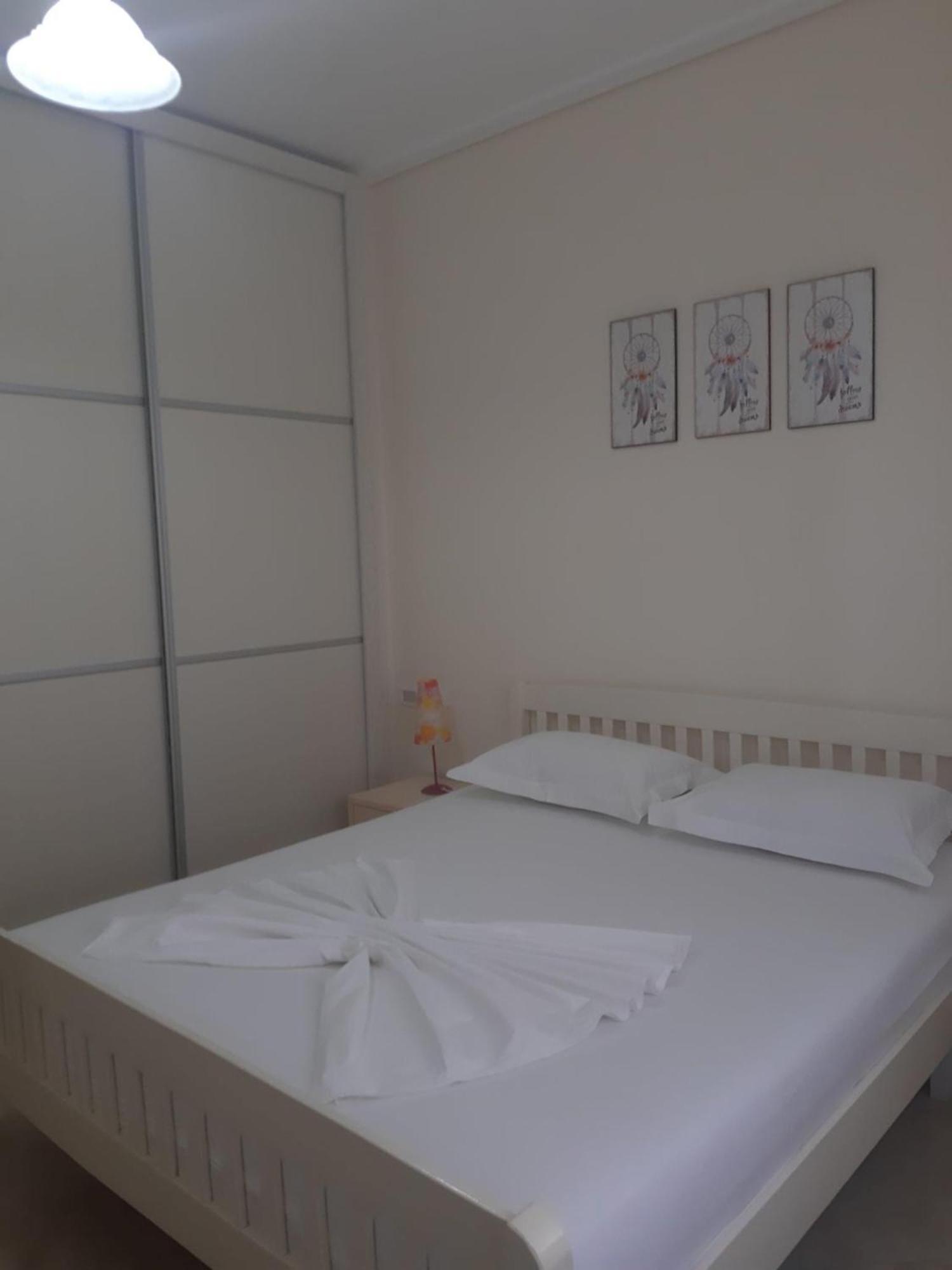 Modern Spacious 1 Bedroom Flat Next To The Beach Wlora Zewnętrze zdjęcie